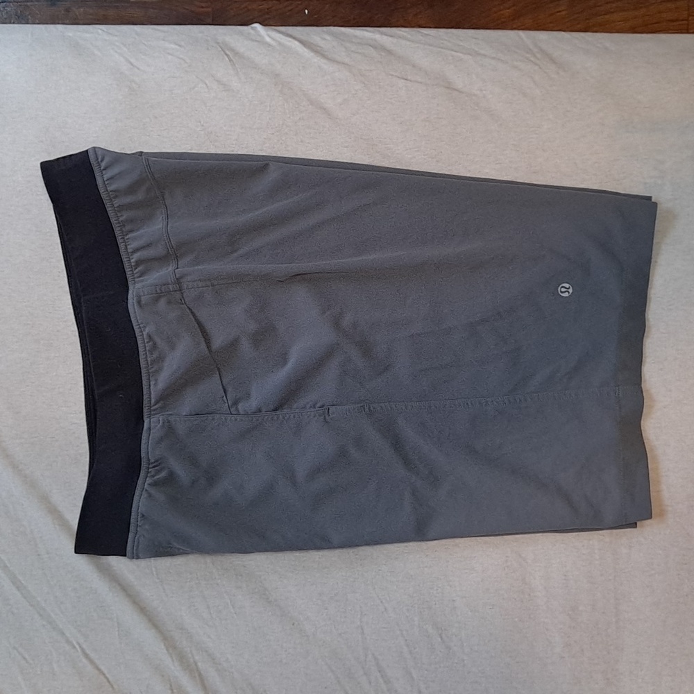 Lululemon men's shorts size large